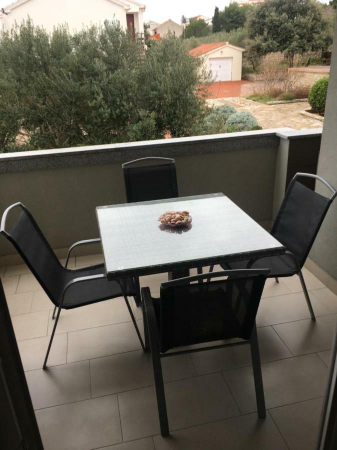 Apartment Tihana نوفاليا المظهر الخارجي الصورة